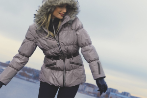 Paano mapupuksa ang mga spot sa isang down jacket