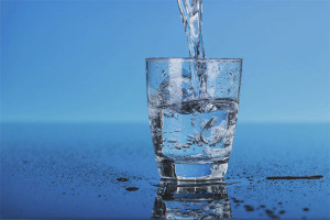 Paano gumawa ng isang filter na do-it-yourself water