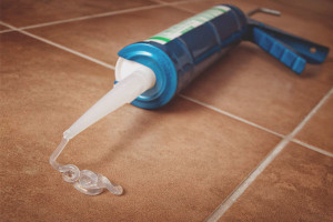 Paano tanggalin ang silicone sealant
