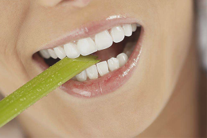 Paggamot ng mga karies na may katutubong remedyong