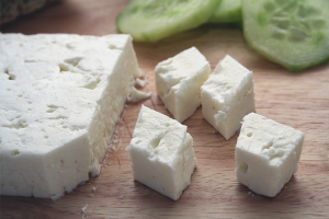 Paano gumawa ng feta cheese