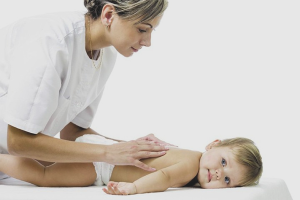 Paano i-massage ang isang bata na may ubo