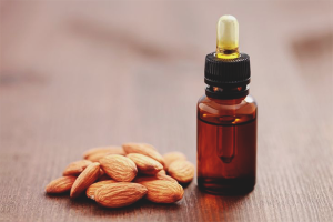 Paano gamitin ang langis ng mukha ng almond