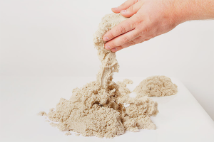 Paano gumawa ng kinetic sand