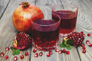 Paano gumawa ng juice ng granada