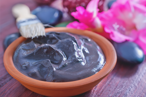 Clay hair mask