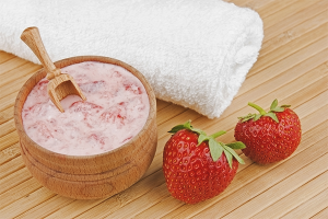 Mga mask ng Strawberry