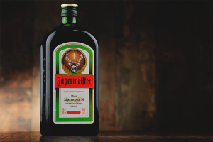 Paano uminom ng Jägermeister