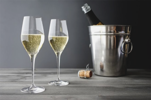 Paano uminom ng champagne