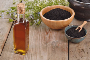 Black cumin oil para sa buhok