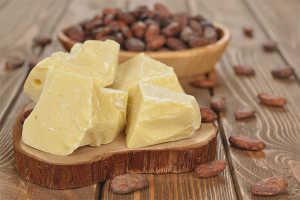 Cocoa Butter Para sa Buhok