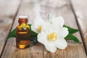 Jasmine oil para sa buhok
