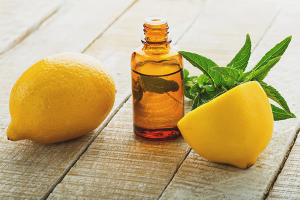 Mahalagang langis ng Lemon