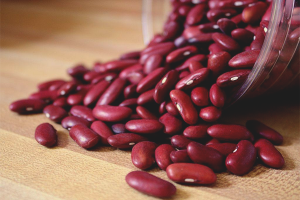Ang mga benepisyo at pinsala sa mga pulang beans