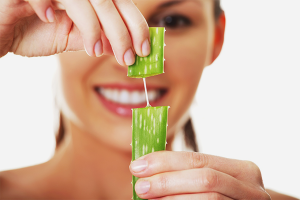 Aloe juice para sa balat ng mukha