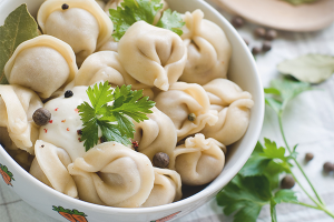 Ang mga pakinabang at pinsala ng mga dumplings