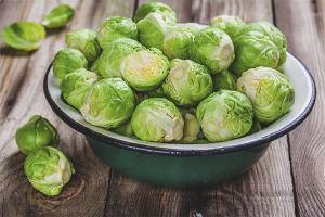 Ang mga benepisyo at pinsala ng mga brussel sprout