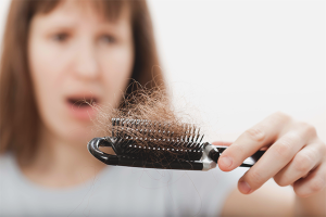 Ang pagkawala ng buhok sa mga kababaihan