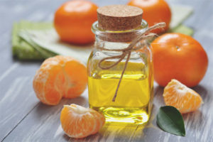 Mandarin mahahalagang langis