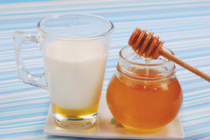 Gatas na may honey para sa ubo