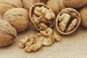 Mga Walnuts sa Diabetes