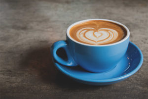 Maaari bang uminom ng cappuccino ang mga buntis?