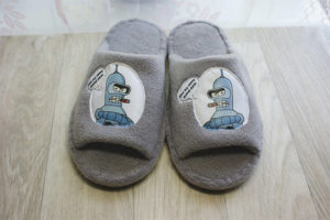 Maaari ba akong magbigay ng tsinelas bilang isang regalo