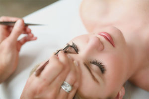 Mga extension ng eyelash