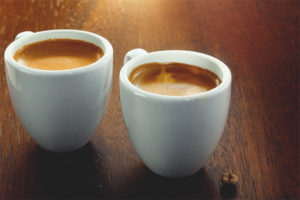 Ano ang pagkakaiba sa pagitan ng espresso at americano