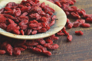 Ano ang mga pakinabang ng goji berries