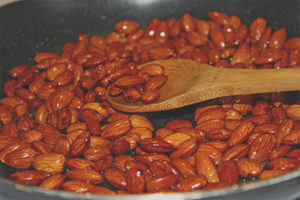 Paano magprito ng mga almendras