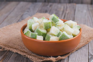 Paano i-freeze ang zucchini para sa taglamig