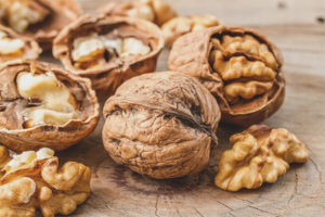 Mga Walnut para sa mga bata