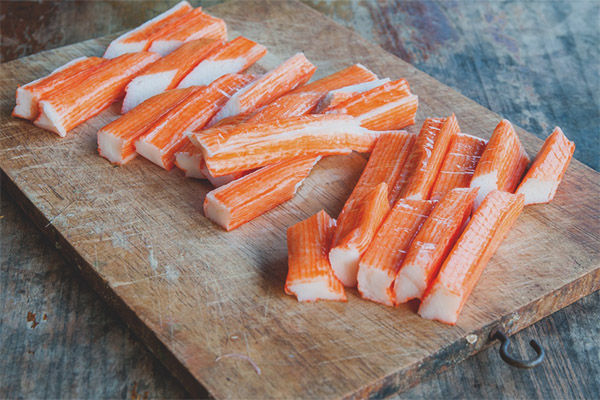 Maaaring bigyan ang mga bata ng mga crab sticks